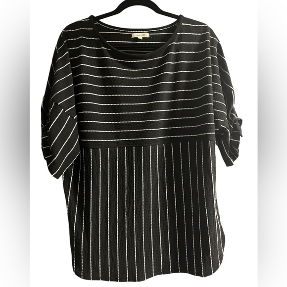 Max Studio black and white shirt - Picture 1 of 3